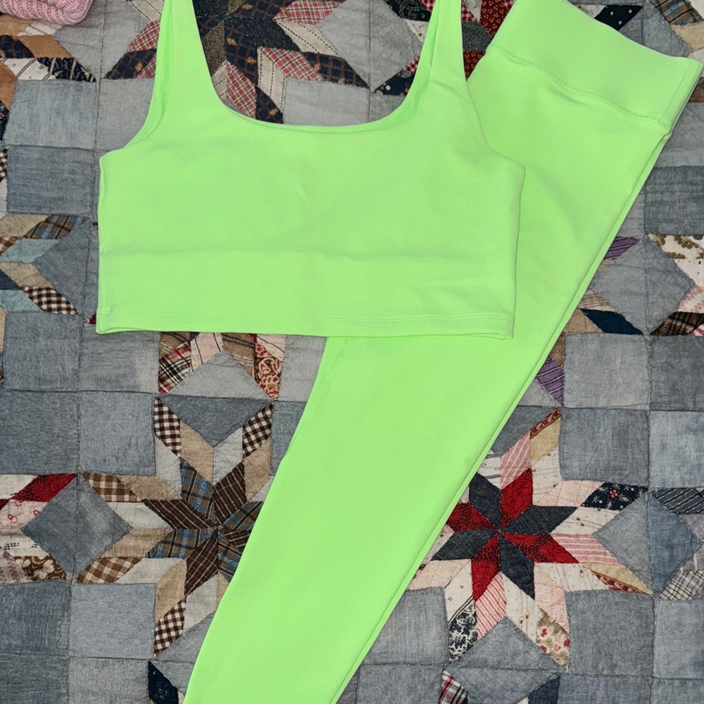 NWOT All Access NYC Ribbed Activewear Set Neon Green XL